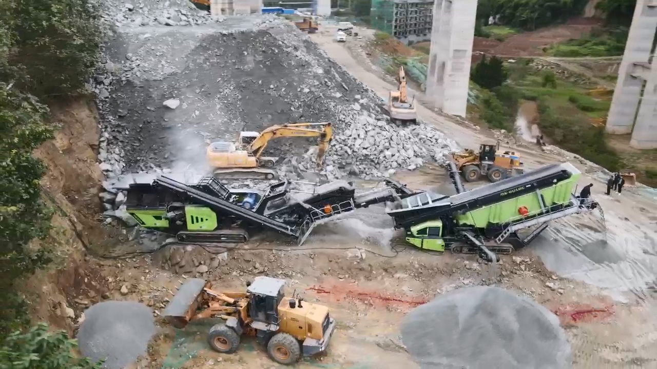 四川公路建设隧道洞渣处理-视频封面
